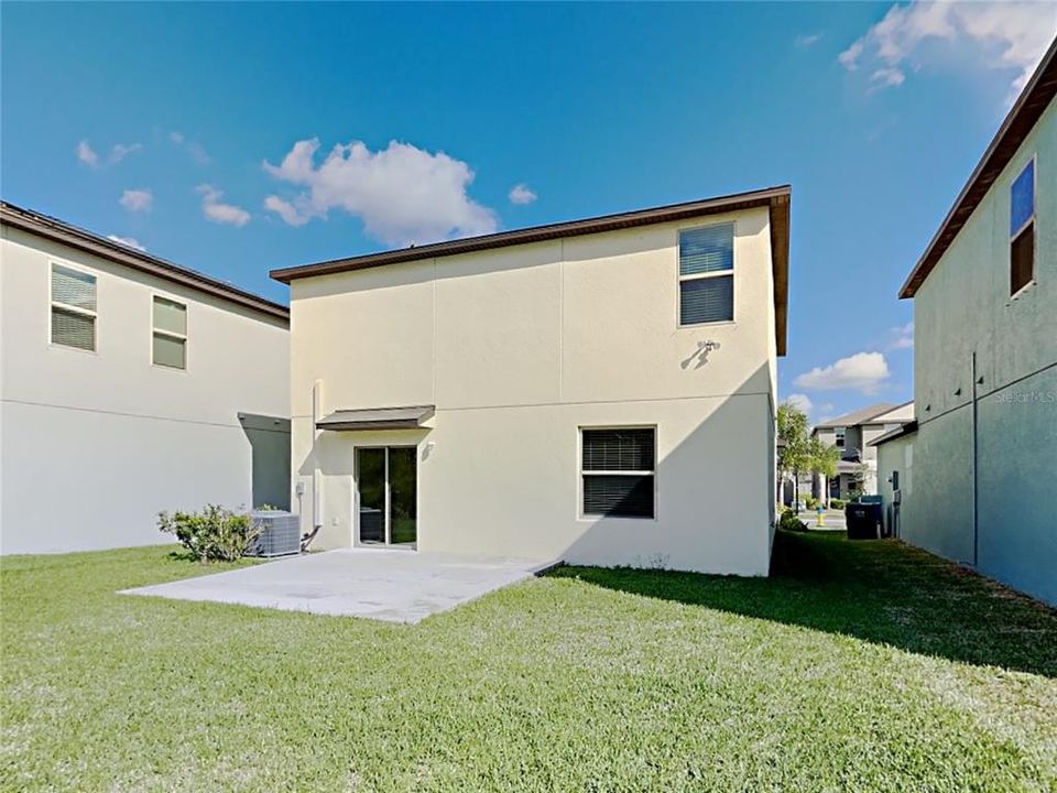 En Venta: $330,000 (4 camas, 2 baños, 1914 Pies cuadrados)