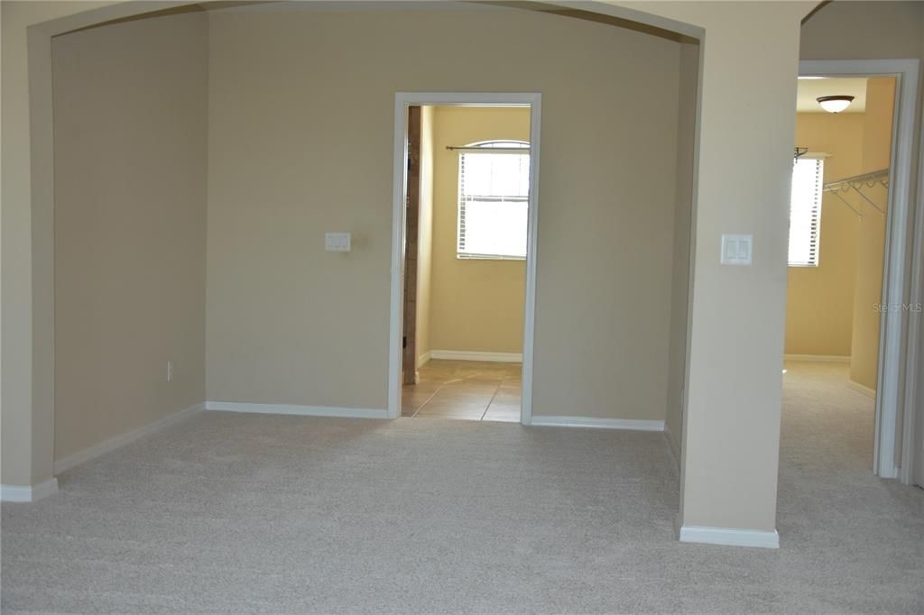 For Sale: $465,900 (4 beds, 3 baths, 2493 Square Feet)