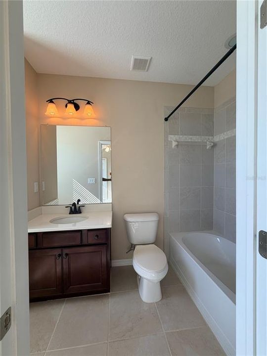 For Sale: $465,900 (4 beds, 3 baths, 2493 Square Feet)