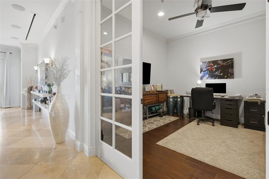 En Venta: $320,000 (3 camas, 2 baños, 1962 Pies cuadrados)
