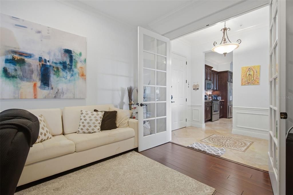 En Venta: $320,000 (3 camas, 2 baños, 1962 Pies cuadrados)