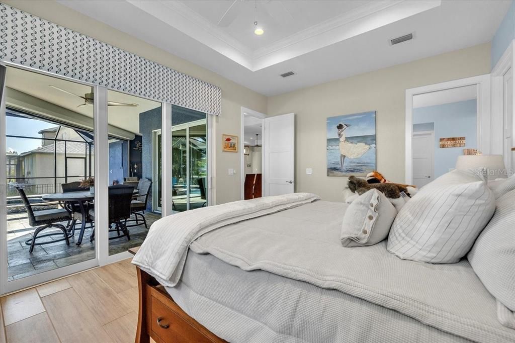 For Sale: $899,000 (3 beds, 3 baths, 2352 Square Feet)