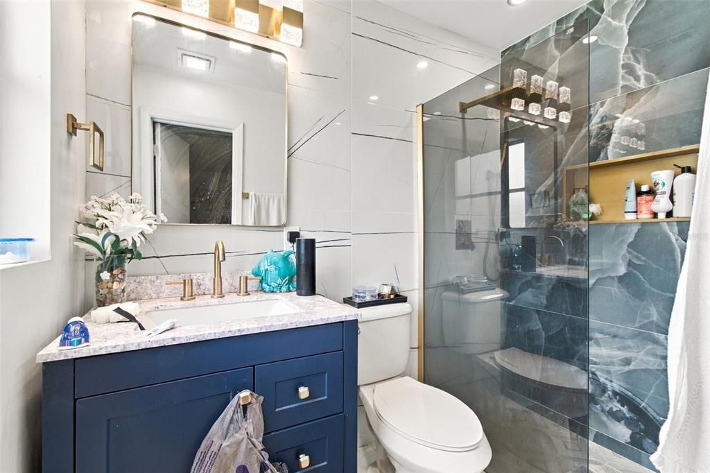 En Venta: $445,000 (3 camas, 2 baños, 1703 Pies cuadrados)