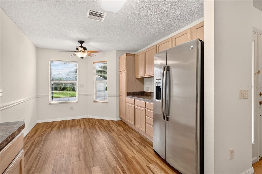 For Sale: $325,000 (3 beds, 2 baths, 1496 Square Feet)