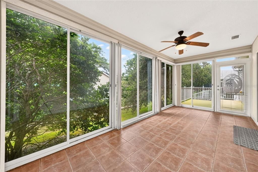 For Sale: $325,000 (3 beds, 2 baths, 1496 Square Feet)