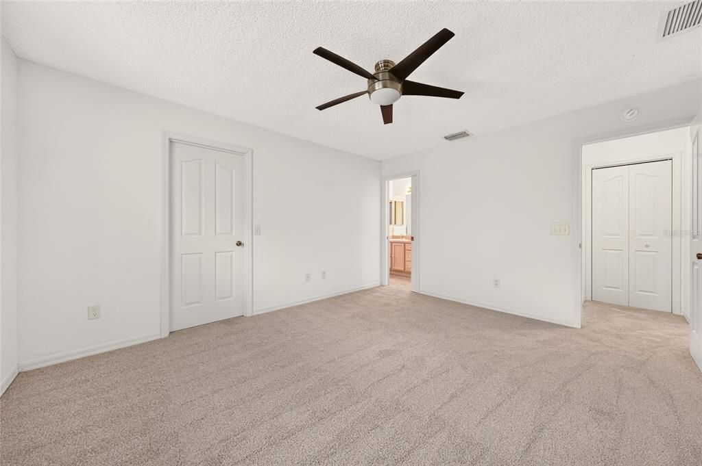For Sale: $325,000 (3 beds, 2 baths, 1496 Square Feet)