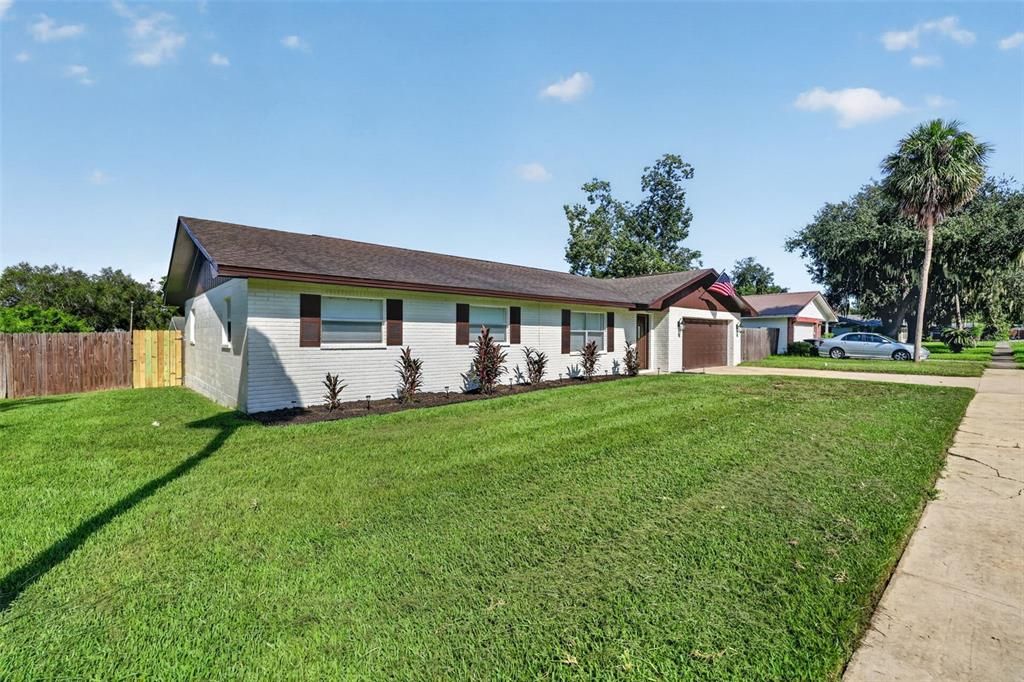 На продажу: $419,900 (4 спален, 2 ванн, 1694 Квадратных фут)