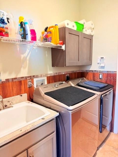 В аренду: $2,850 (4 спален, 2 ванн, 2044 Квадратных фут)