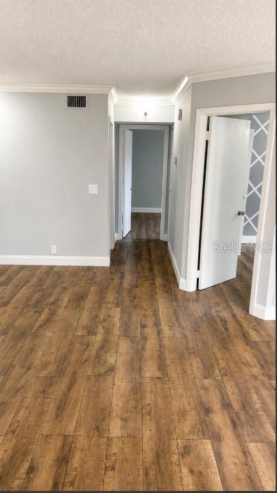For Rent: $2,250 (2 beds, 2 baths, 887 Square Feet)