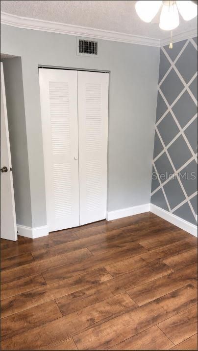 For Rent: $2,250 (2 beds, 2 baths, 887 Square Feet)