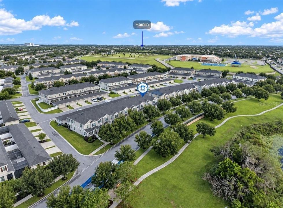 Под контрактом: $465,900 (4 спален, 3 ванн, 1853 Квадратных фут)