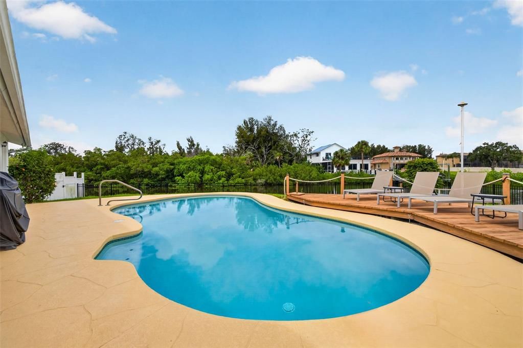 En Venta: $750,000 (3 camas, 2 baños, 1641 Pies cuadrados)