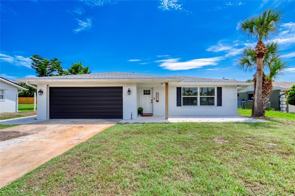 For Sale: $529,900 (3 beds, 2 baths, 1880 Square Feet)