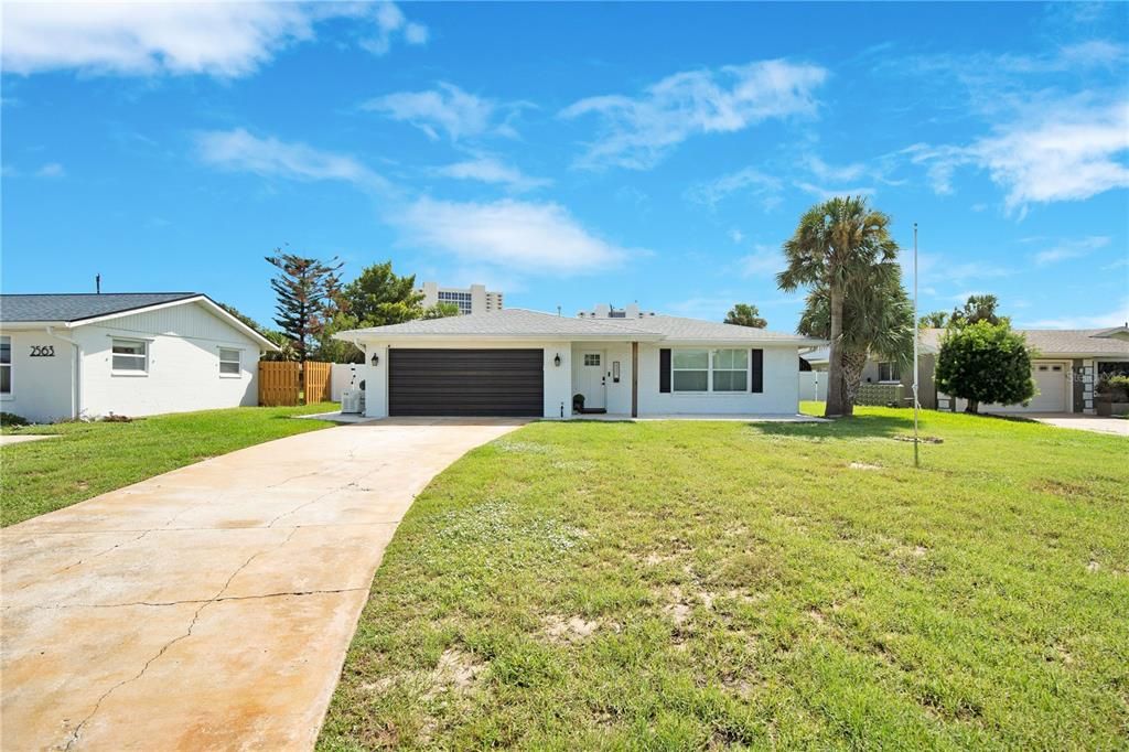 For Sale: $529,900 (3 beds, 2 baths, 1880 Square Feet)