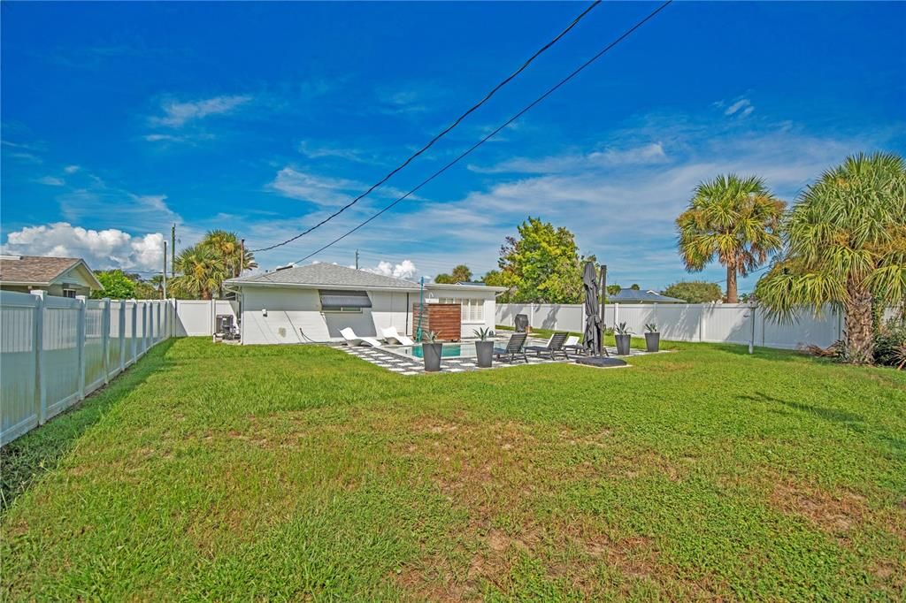 For Sale: $529,900 (3 beds, 2 baths, 1880 Square Feet)