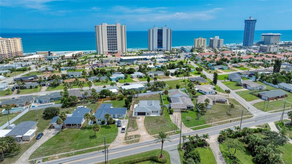 For Sale: $529,900 (3 beds, 2 baths, 1880 Square Feet)