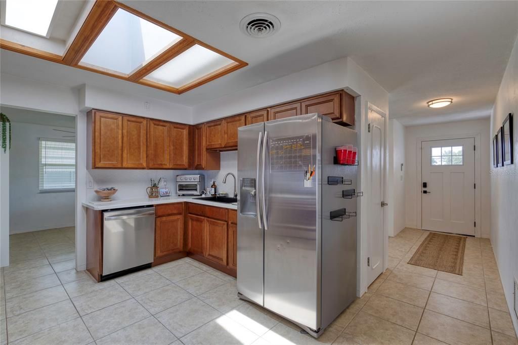 For Sale: $529,900 (3 beds, 2 baths, 1880 Square Feet)
