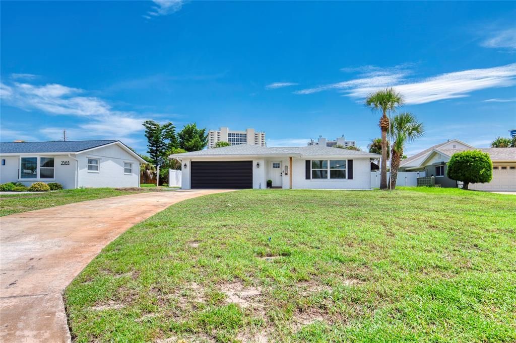 For Sale: $529,900 (3 beds, 2 baths, 1880 Square Feet)