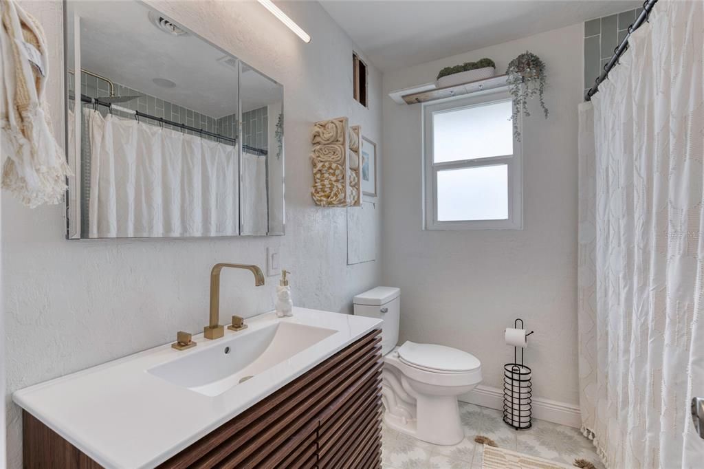 For Sale: $529,900 (3 beds, 2 baths, 1880 Square Feet)