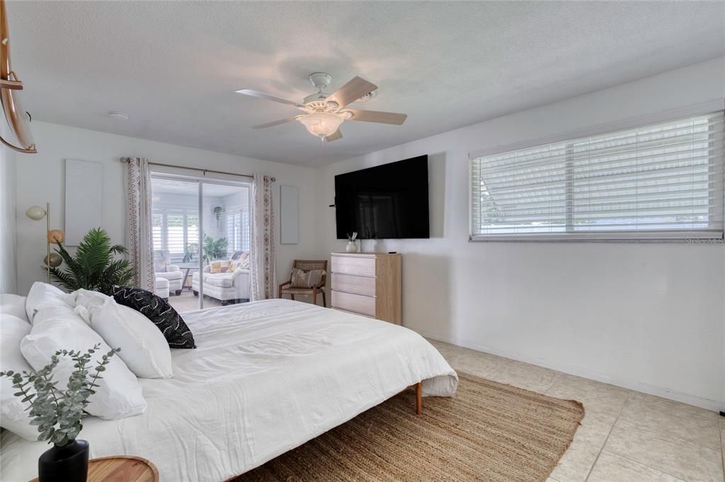 For Sale: $529,900 (3 beds, 2 baths, 1880 Square Feet)