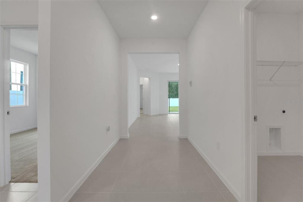 Под контрактом: $288,999 (4 спален, 2 ванн, 1758 Квадратных фут)