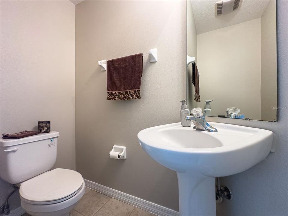 For Sale: $359,900 (3 beds, 2 baths, 2345 Square Feet)