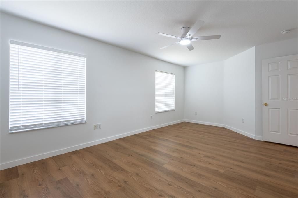 For Sale: $359,900 (3 beds, 2 baths, 2345 Square Feet)