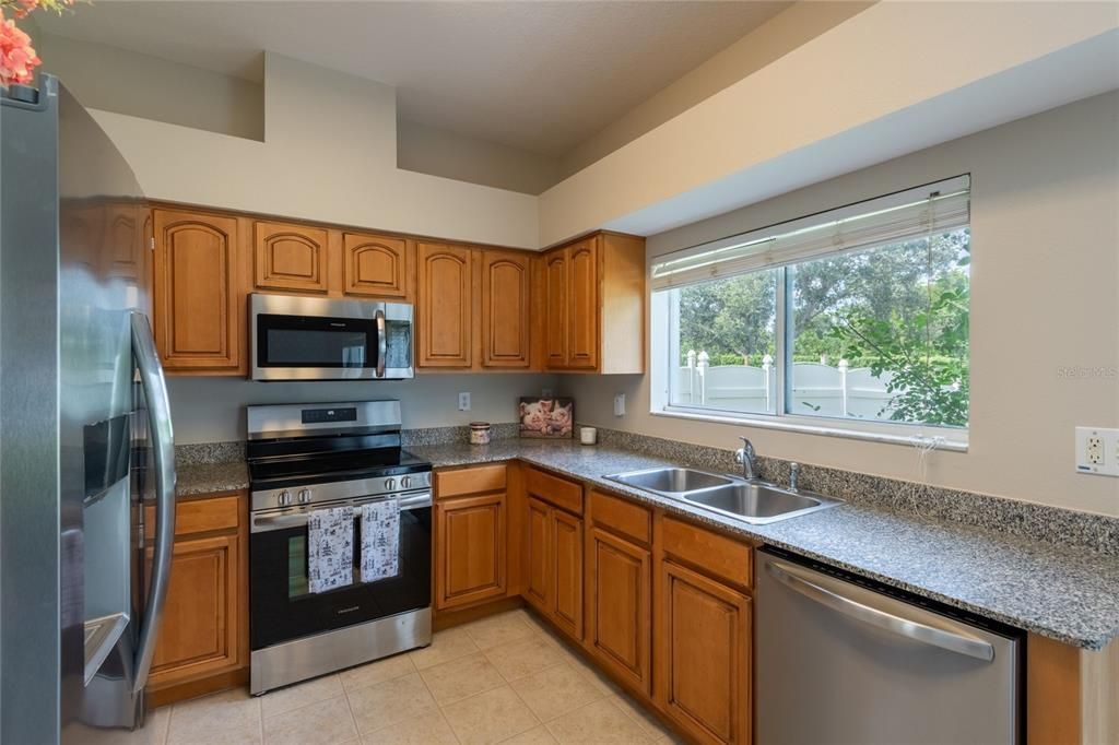 For Sale: $359,900 (3 beds, 2 baths, 2345 Square Feet)