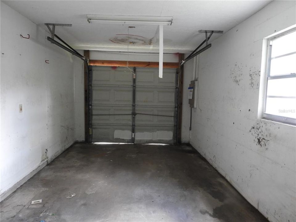 For Sale: $205,900 (3 beds, 2 baths, 1113 Square Feet)