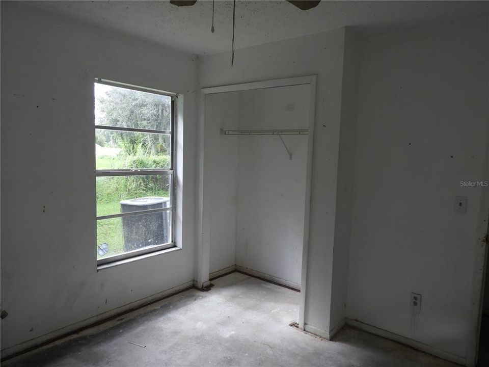 For Sale: $205,900 (3 beds, 2 baths, 1113 Square Feet)