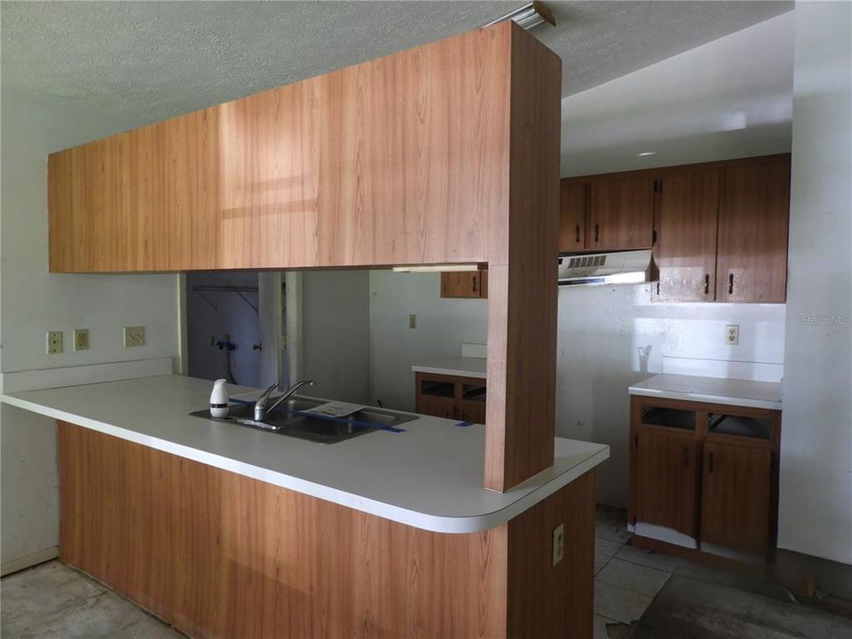 For Sale: $205,900 (3 beds, 2 baths, 1113 Square Feet)