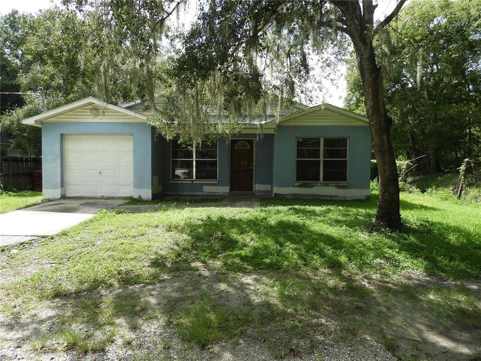 For Sale: $205,900 (3 beds, 2 baths, 1113 Square Feet)