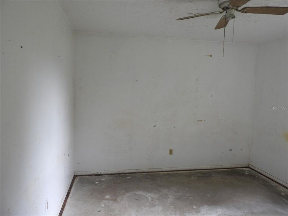 For Sale: $205,900 (3 beds, 2 baths, 1113 Square Feet)