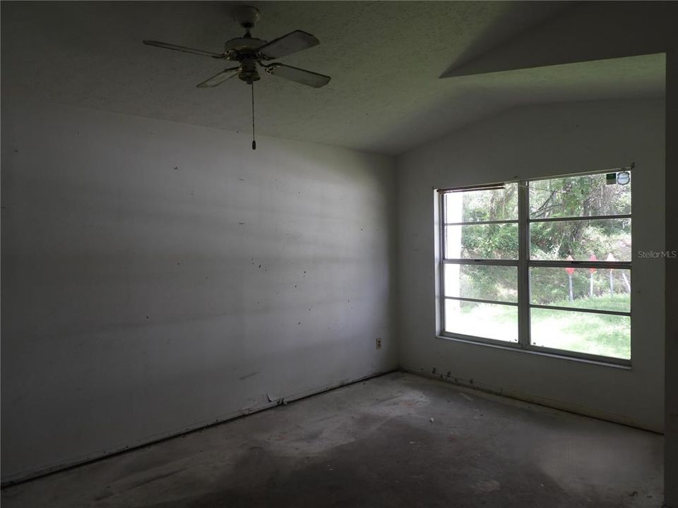 For Sale: $205,900 (3 beds, 2 baths, 1113 Square Feet)