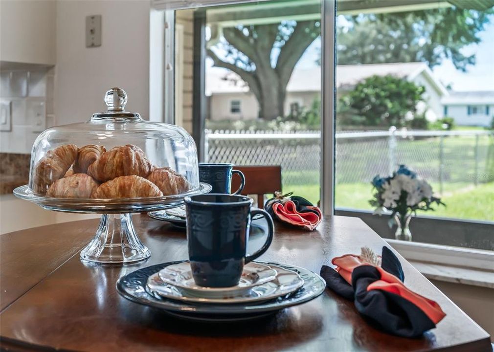На продажу: $254,990 (2 спален, 2 ванн, 1544 Квадратных фут)