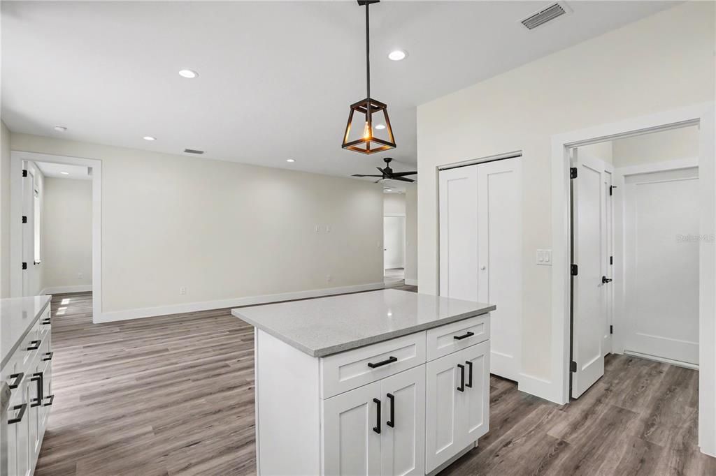 For Sale: $397,000 (3 beds, 2 baths, 1393 Square Feet)
