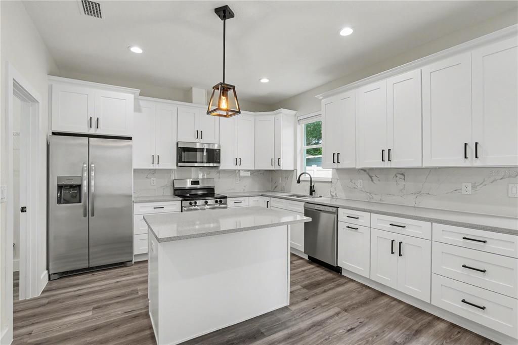 For Sale: $397,000 (3 beds, 2 baths, 1393 Square Feet)