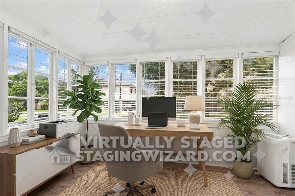 For Rent: $2,695 (2 beds, 1 baths, 925 Square Feet)