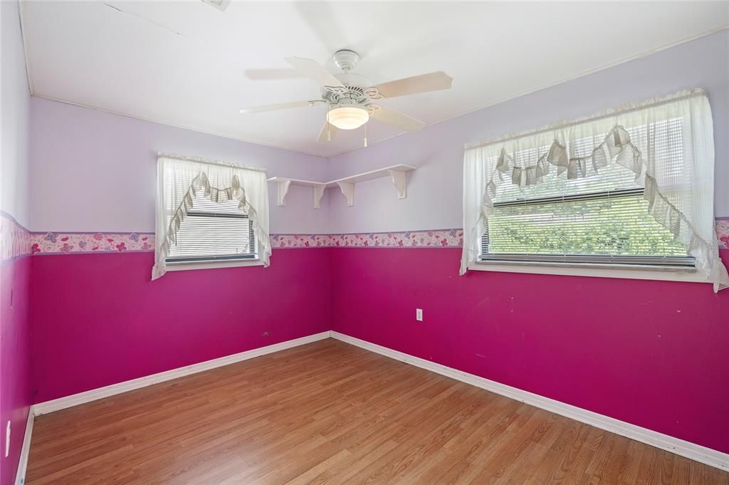 Active With Contract: $325,000 (4 beds, 2 baths, 1865 Square Feet)