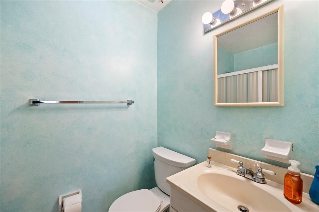 Active With Contract: $325,000 (4 beds, 2 baths, 1865 Square Feet)