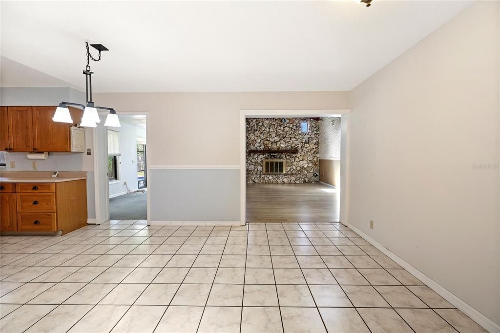 Active With Contract: $325,000 (4 beds, 2 baths, 1865 Square Feet)