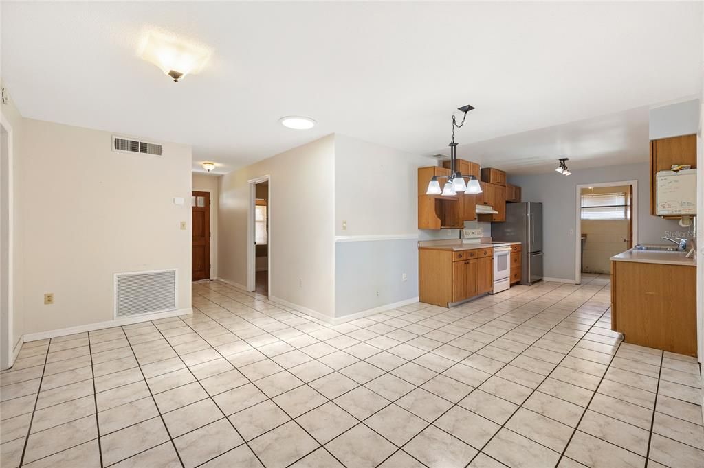 Active With Contract: $325,000 (4 beds, 2 baths, 1865 Square Feet)