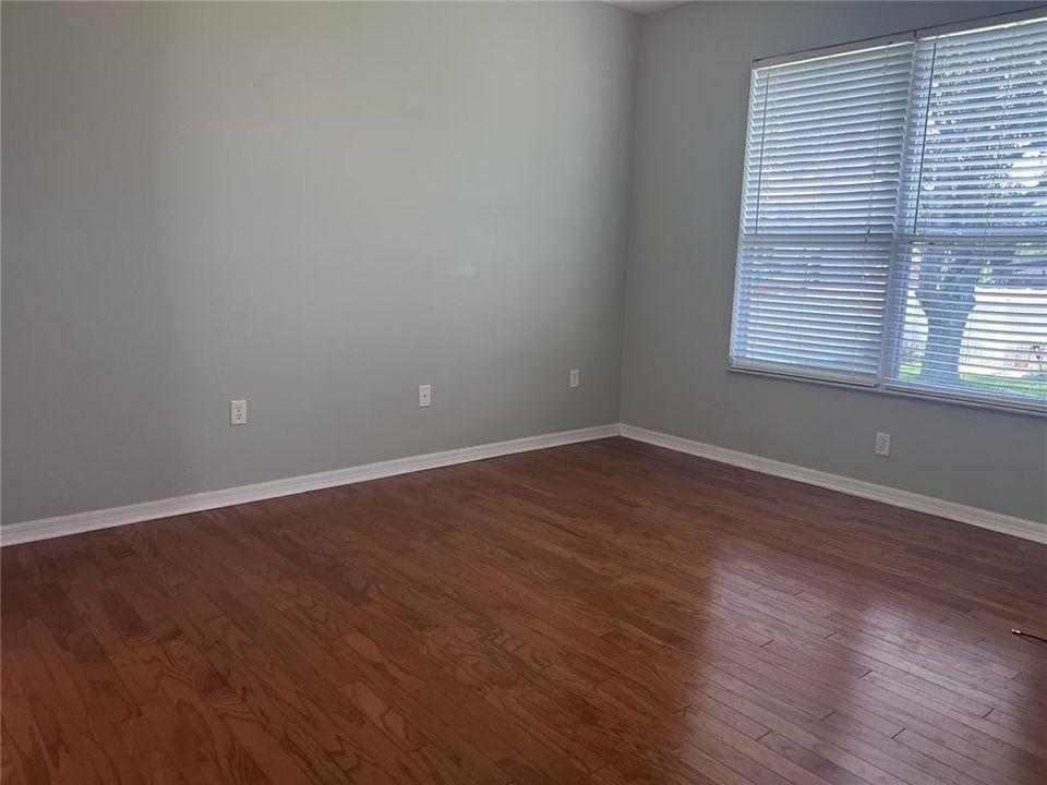 For Sale: $369,500 (3 beds, 2 baths, 1844 Square Feet)
