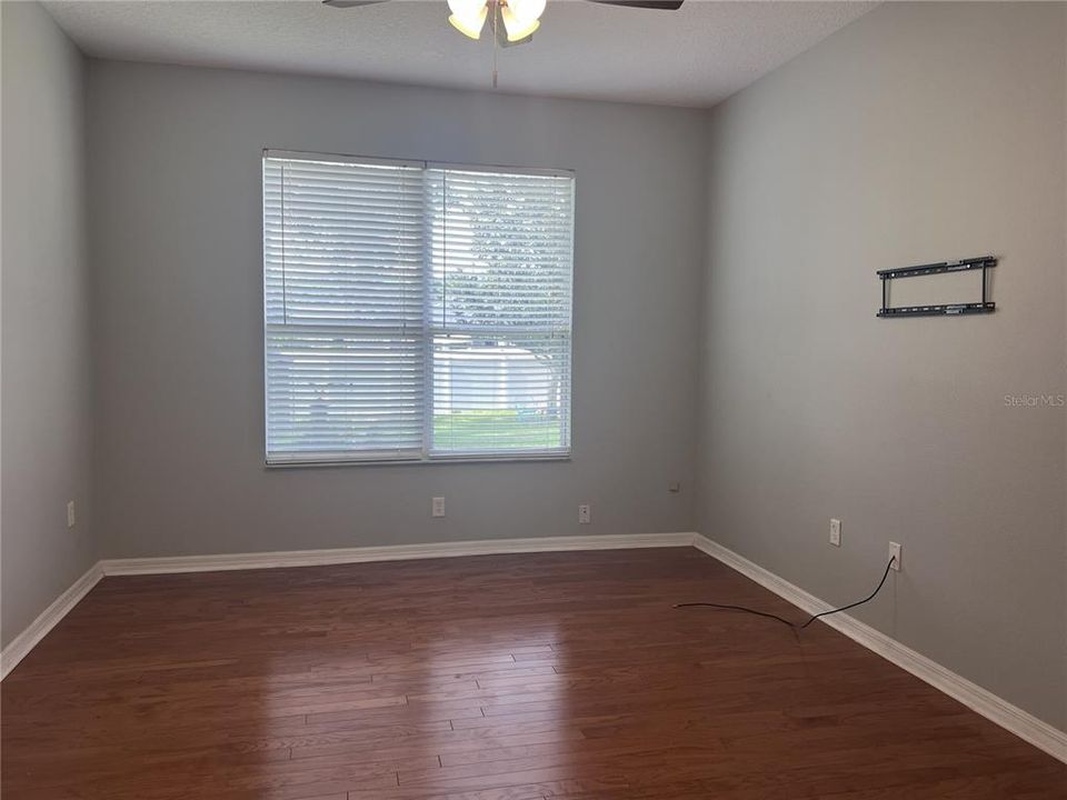 For Sale: $369,500 (3 beds, 2 baths, 1844 Square Feet)