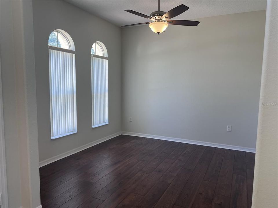 For Sale: $369,500 (3 beds, 2 baths, 1844 Square Feet)