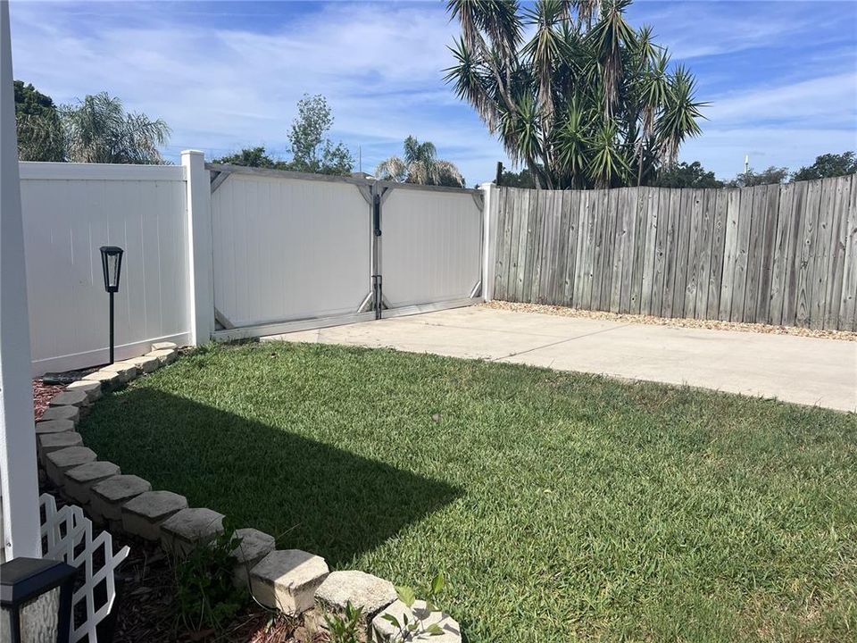 For Sale: $369,500 (3 beds, 2 baths, 1844 Square Feet)