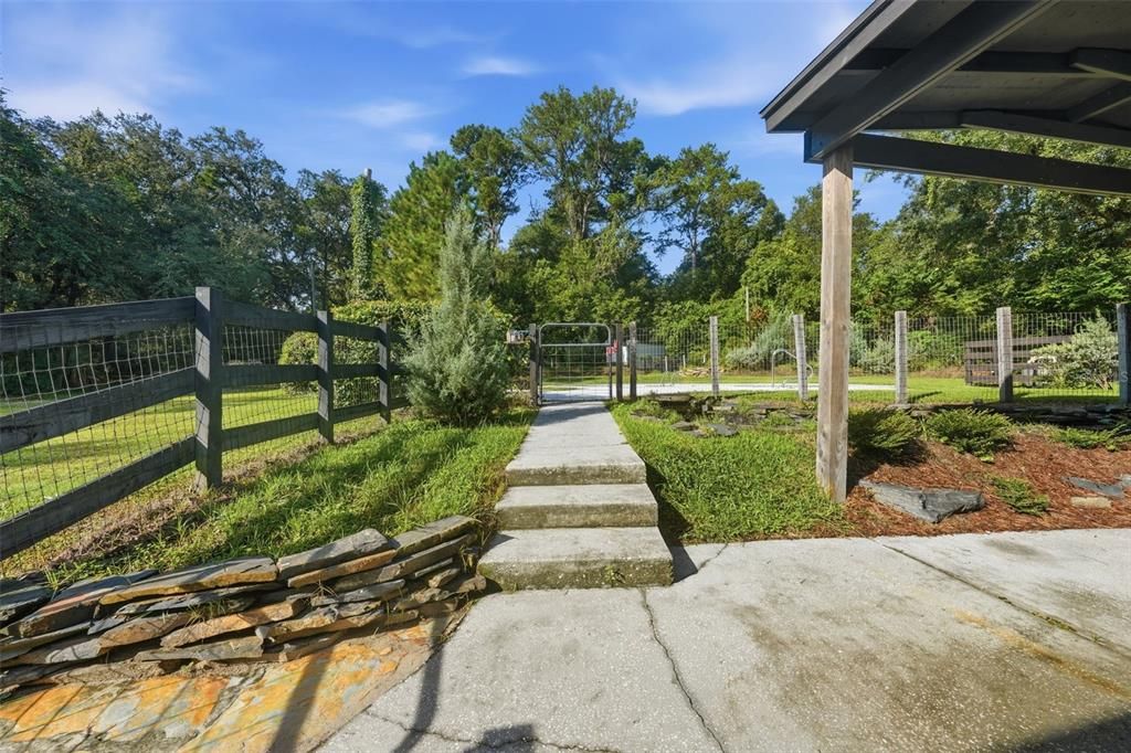 For Sale: $1,290,000 (5 beds, 4 baths, 3824 Square Feet)