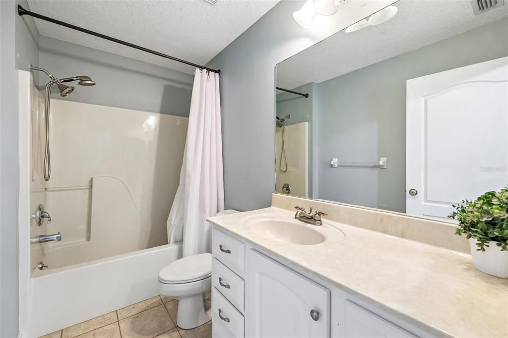 For Sale: $1,290,000 (5 beds, 4 baths, 3824 Square Feet)