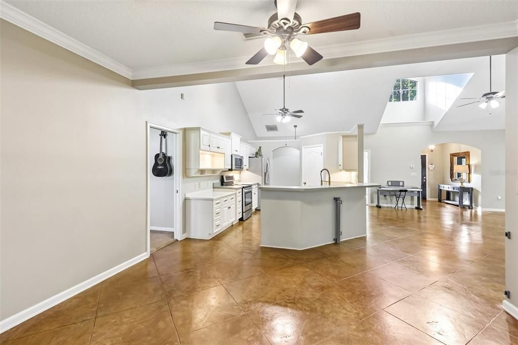 For Sale: $1,290,000 (5 beds, 4 baths, 3824 Square Feet)