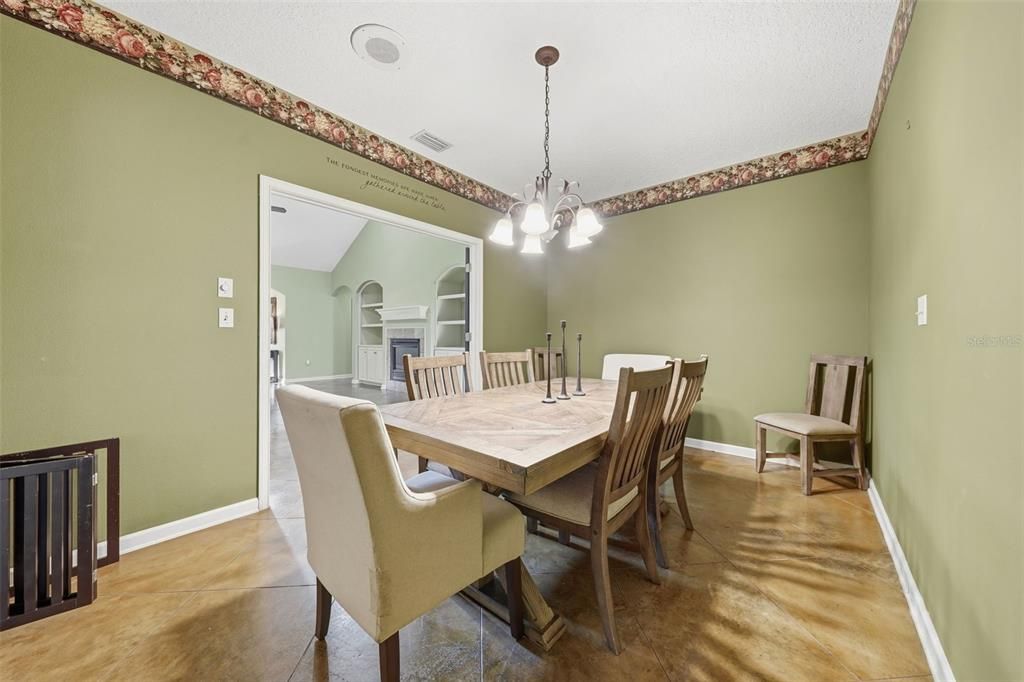 For Sale: $1,290,000 (5 beds, 4 baths, 3824 Square Feet)